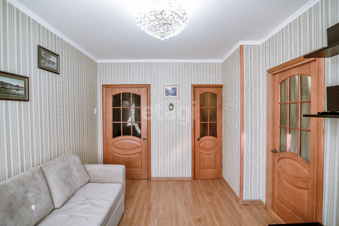 Продажа 2-комнатной квартиры, Южно-Сахалинск, Сахалинская область,  Южно-Сахалинск