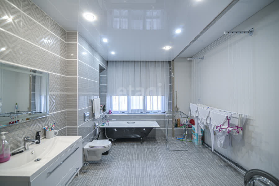 Продажа дома, 200м <sup>2</sup>, 5 сот., Южно-Сахалинск, Сахалинская область,  