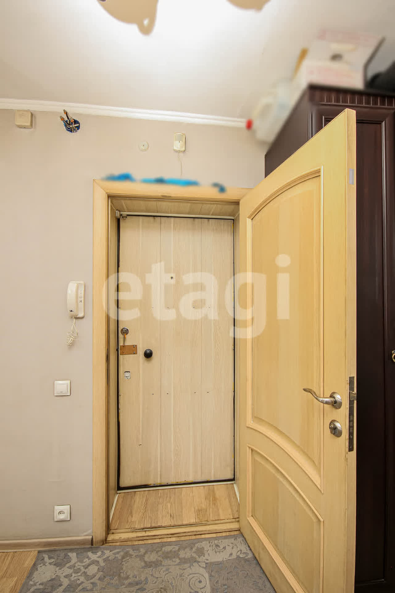 Продажа 4-комнатной квартиры, Улан-Удэ, Республика Бурятия,  Улан-Удэ