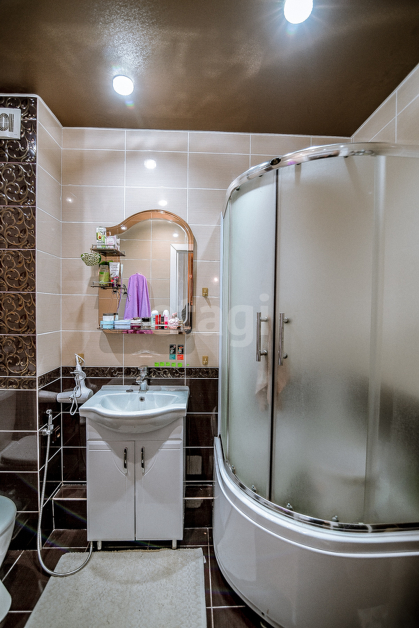 Продажа 2-комнатной квартиры, Южно-Сахалинск, Сахалинская область,  Южно-Сахалинск