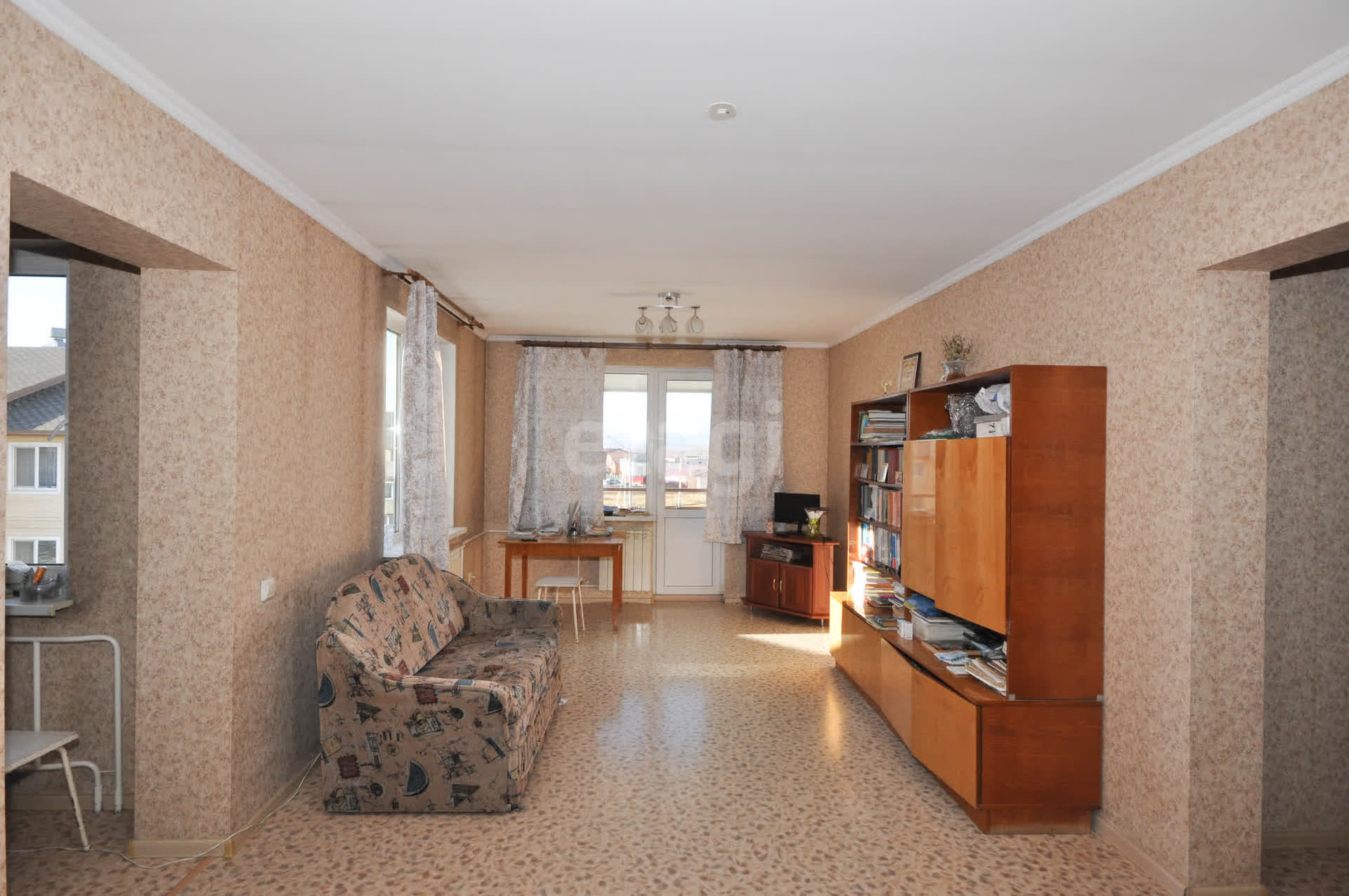 Продажа 2-комнатной квартиры, Южно-Сахалинск, Сахалинская область,  Южно-Сахалинск