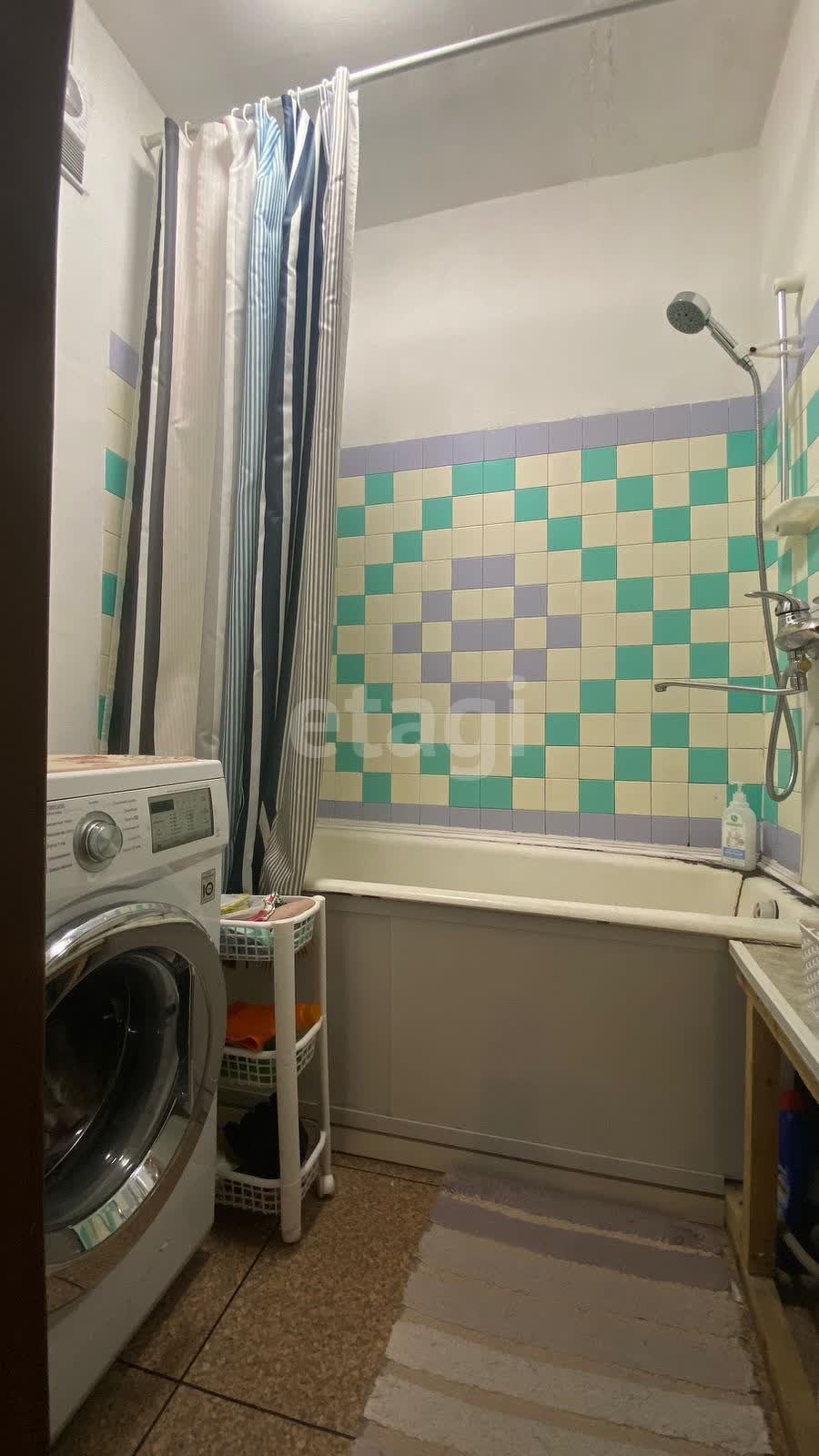 Продажа 2-комнатной квартиры, Южно-Сахалинск, Сахалинская область,  Южно-Сахалинск