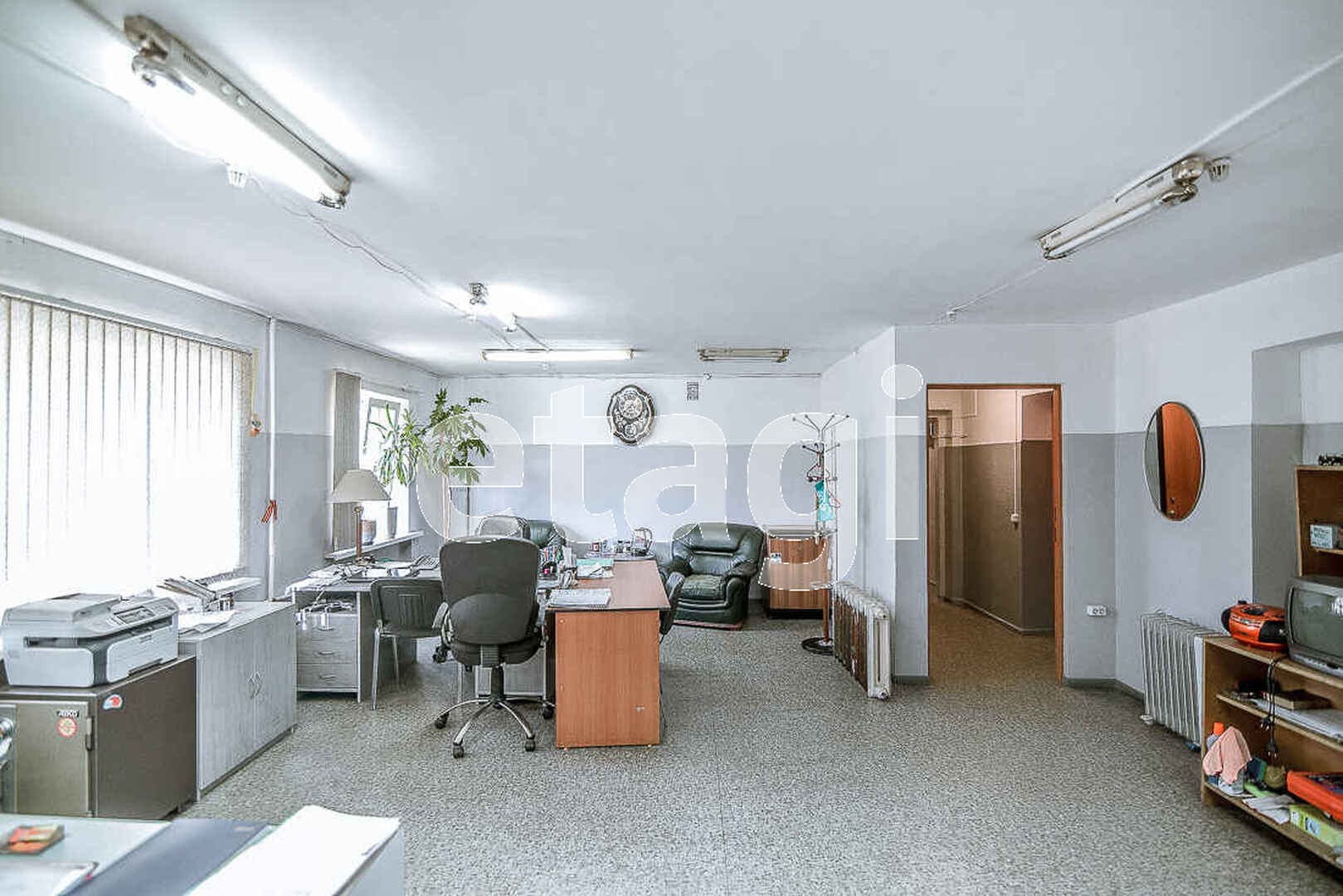 Продажа коммерческой недвижимости, 180м <sup>2</sup>, Южно-Сахалинск, Сахалинская область,  Южно-Сахалинск