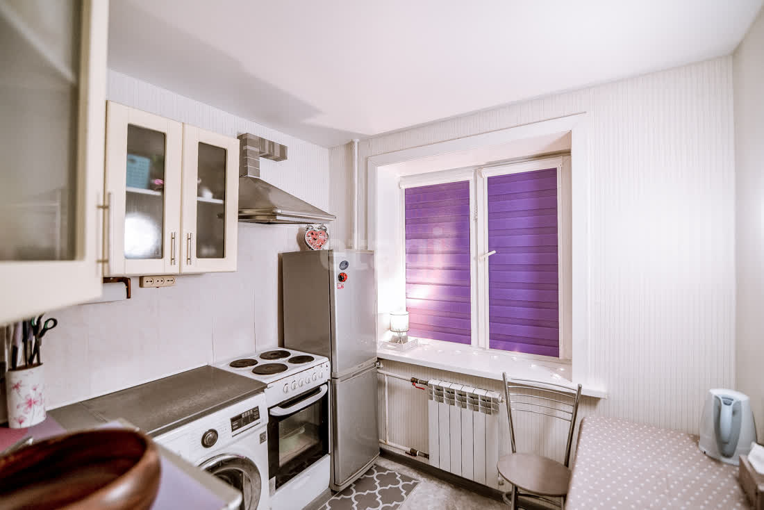 Продажа 2-комнатной квартиры, Южно-Сахалинск, Сахалинская область,  Южно-Сахалинск