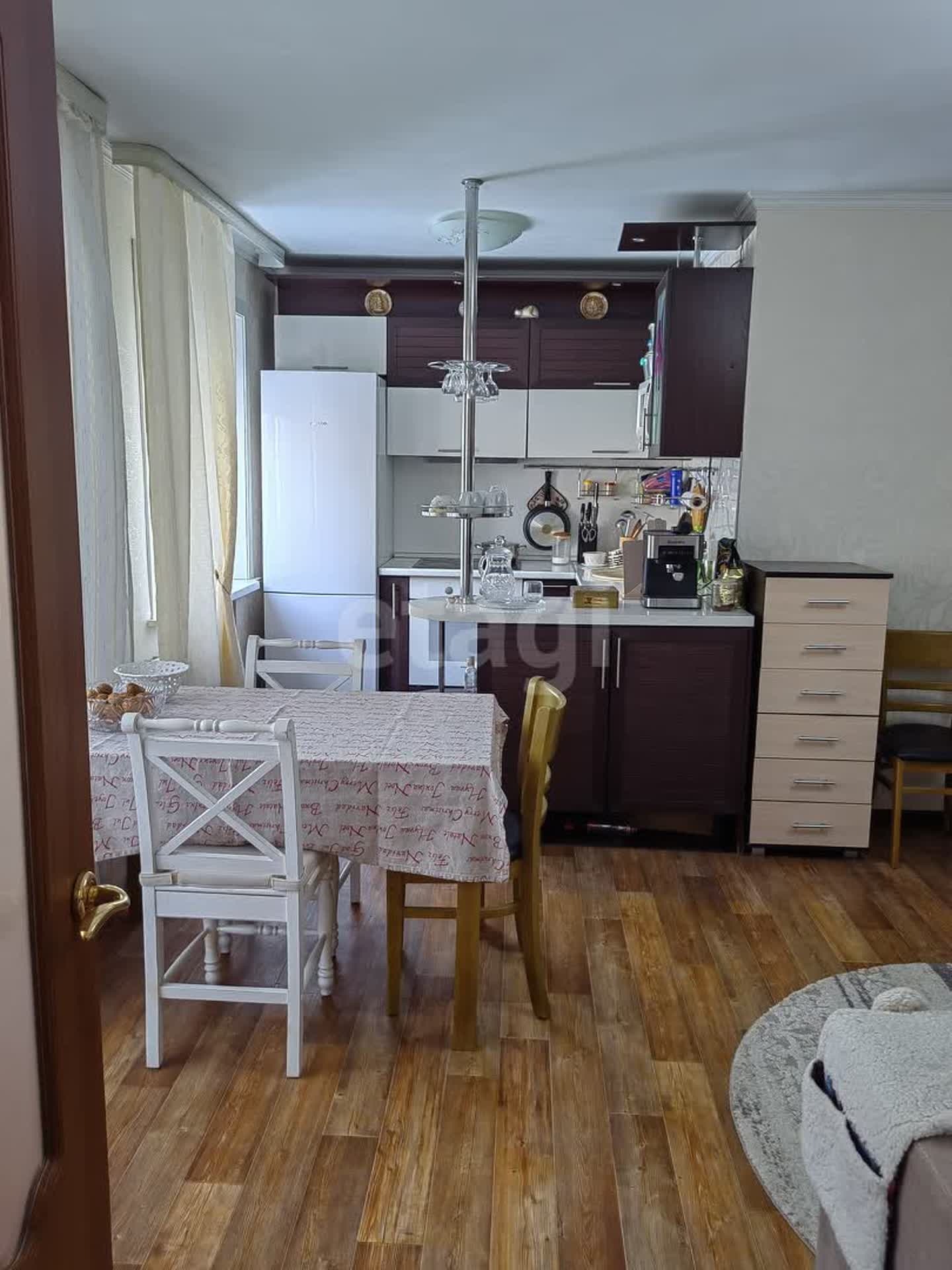 Продажа 2-комнатной квартиры, Южно-Сахалинск, Сахалинская область,  Южно-Сахалинск