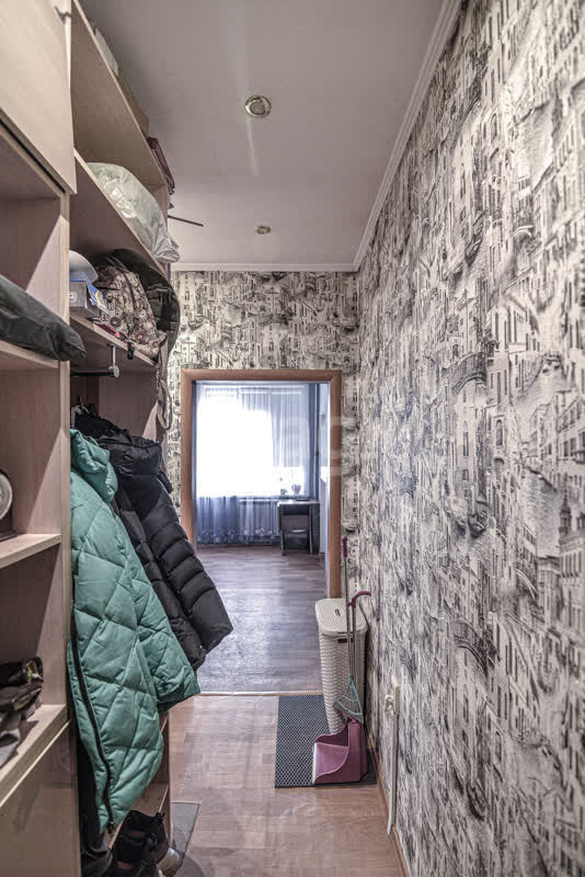 Продажа 2-комнатной квартиры, Южно-Сахалинск, Сахалинская область,  Южно-Сахалинск