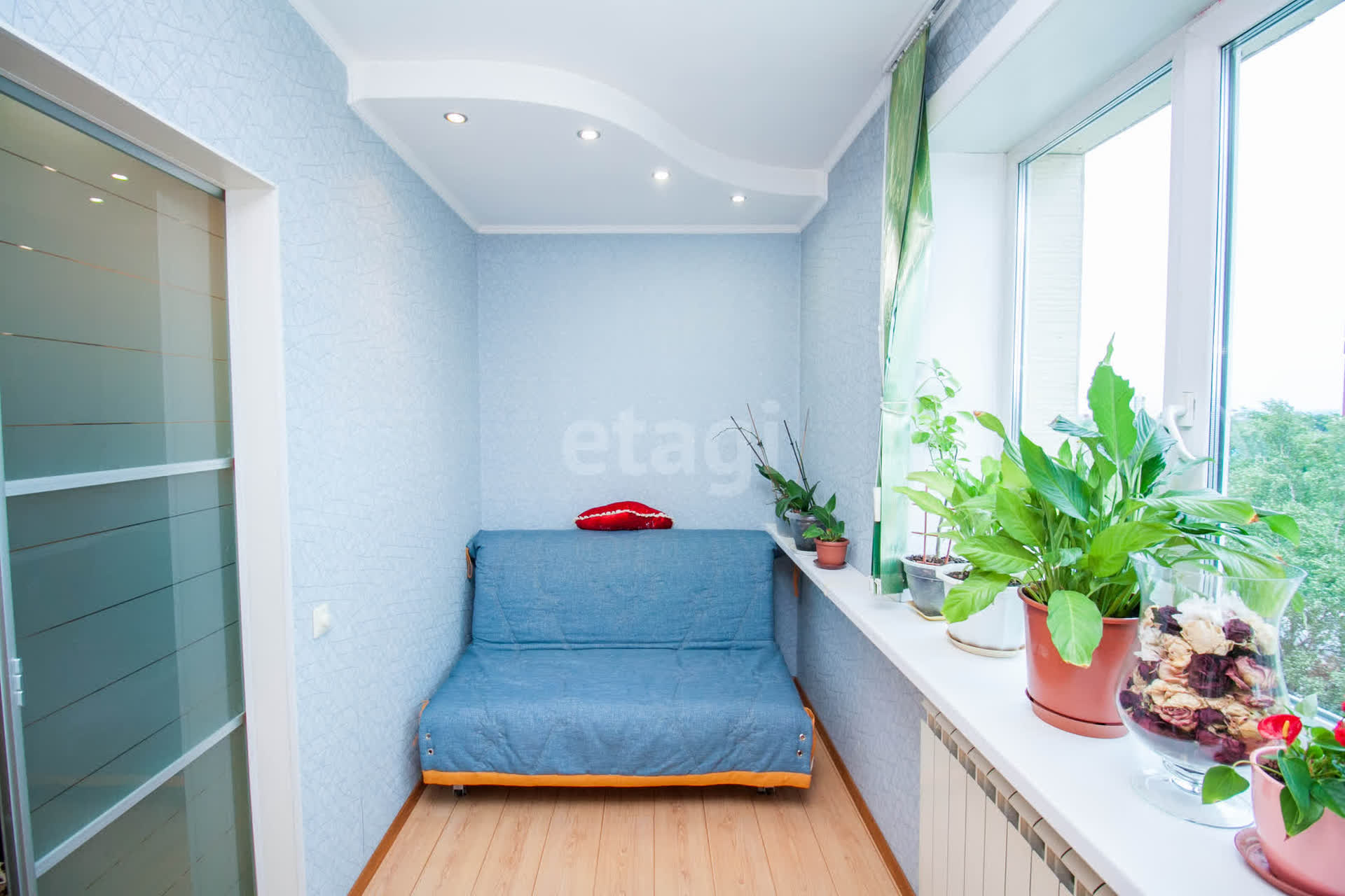 Продажа 2-комнатной квартиры, Южно-Сахалинск, Сахалинская область,  Южно-Сахалинск