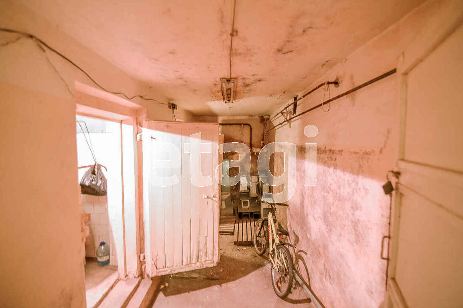 Продажа коммерческой недвижимости, 180м <sup>2</sup>, Южно-Сахалинск, Сахалинская область,  Южно-Сахалинск