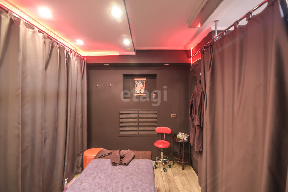 Продажа коммерческой недвижимости, 50м <sup>2</sup>, Южно-Сахалинск, Сахалинская область,  Южно-Сахалинск