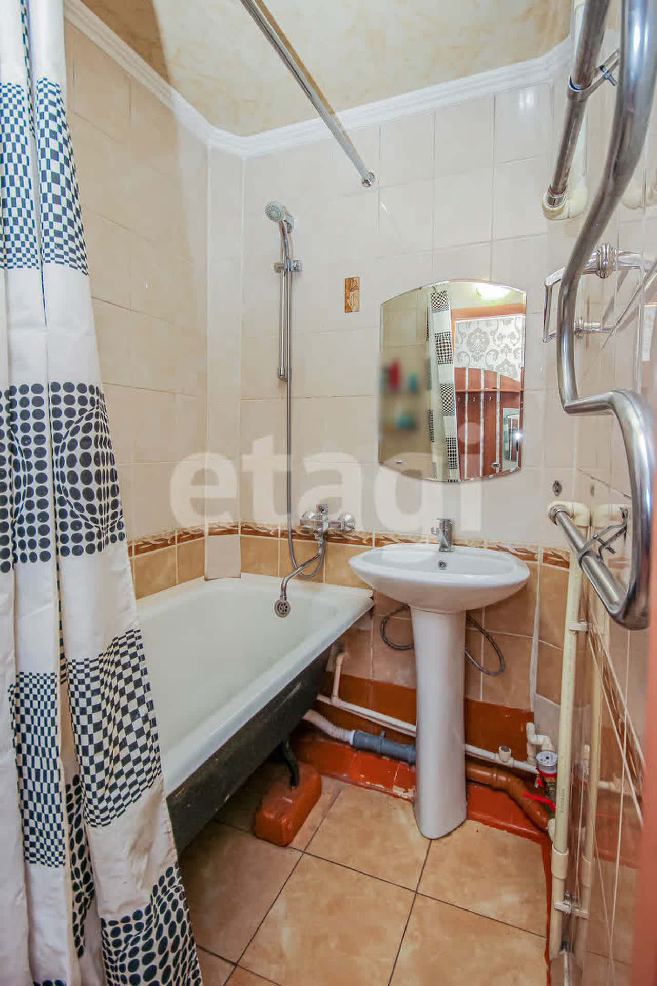 Продажа 3-комнатной квартиры, Улан-Удэ, Республика Бурятия,  Улан-Удэ