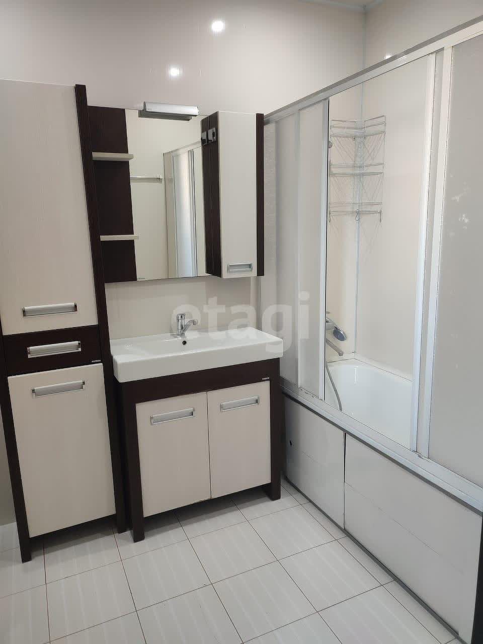 Продажа 3-комнатной квартиры, Южно-Сахалинск, Сахалинская область,  Южно-Сахалинск