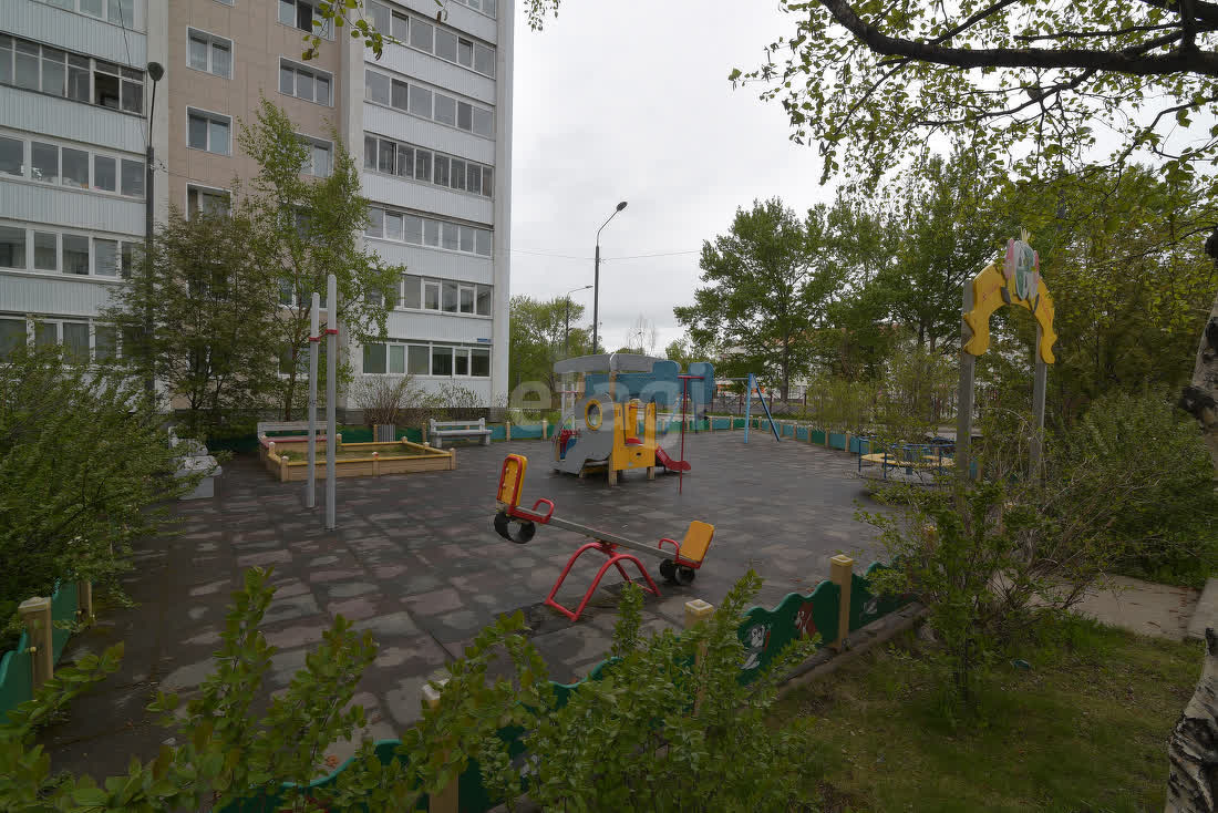 Продажа 4-комнатной квартиры, Южно-Сахалинск, Сахалинская область,  Южно-Сахалинск