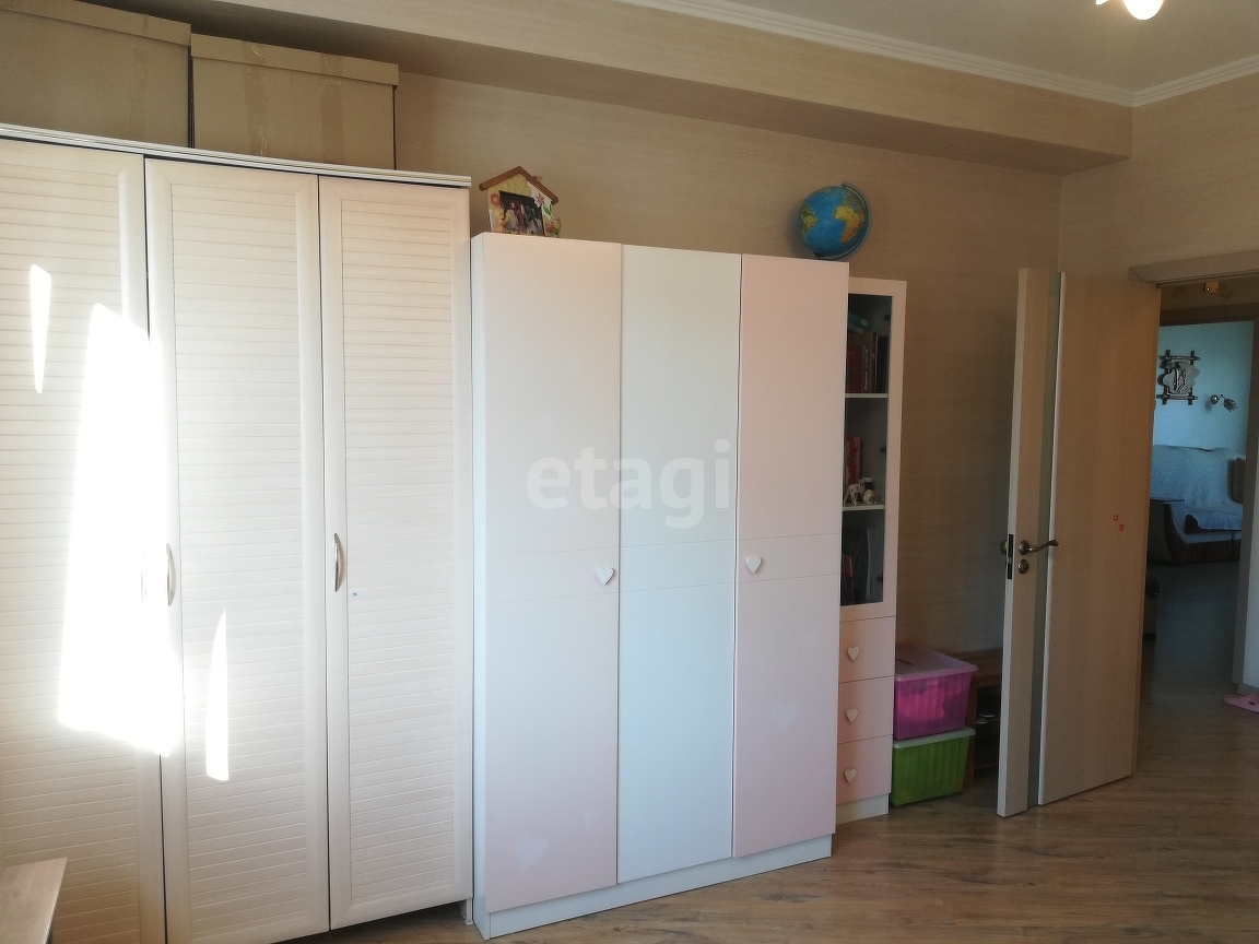 Продажа 2-комнатной квартиры, Южно-Сахалинск, Сахалинская область,  Южно-Сахалинск