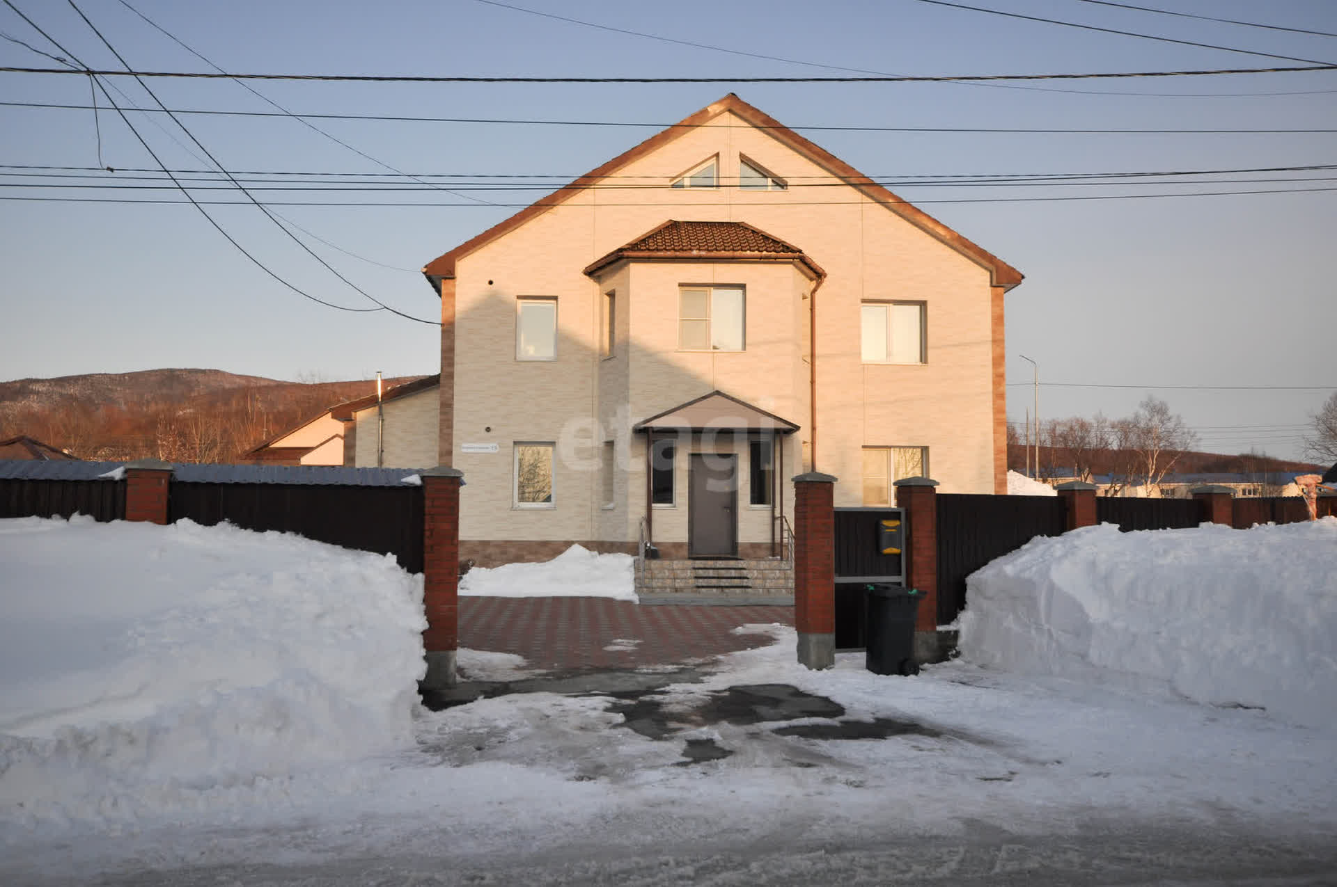 Продажа дома, 242м <sup>2</sup>, 10 сот., Южно-Сахалинск, Сахалинская область,  