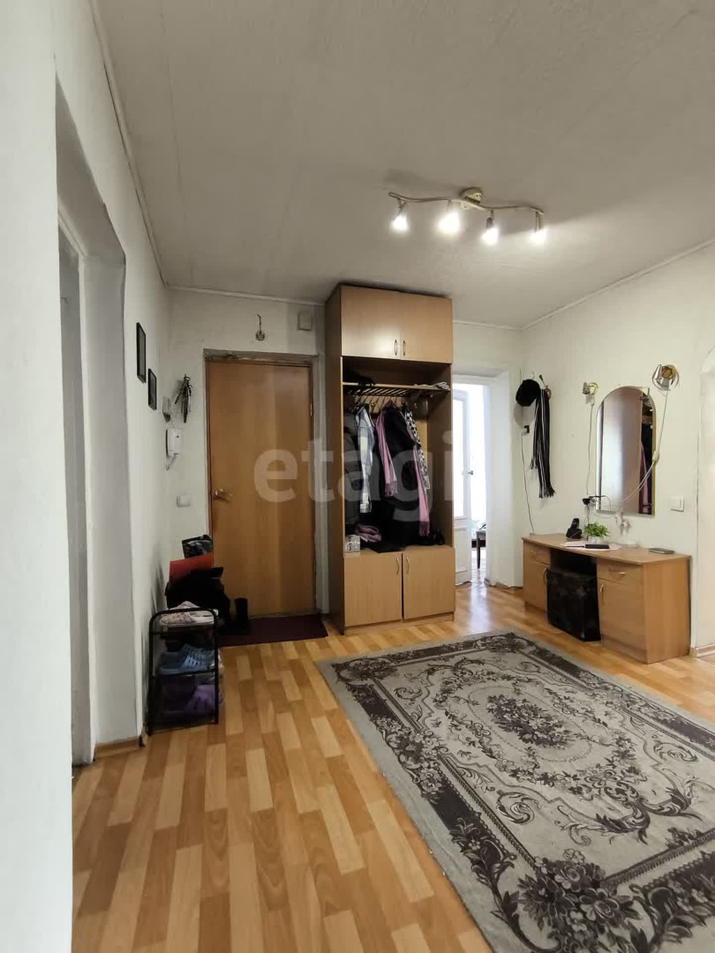 Продажа 4-комнатной квартиры, Улан-Удэ, Республика Бурятия,  Улан-Удэ