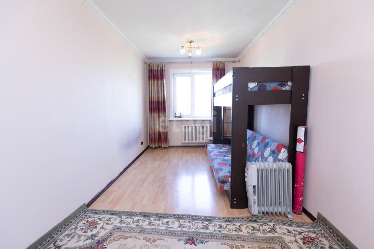 Продажа 4-комнатной квартиры, Южно-Сахалинск, Сахалинская область,  Южно-Сахалинск