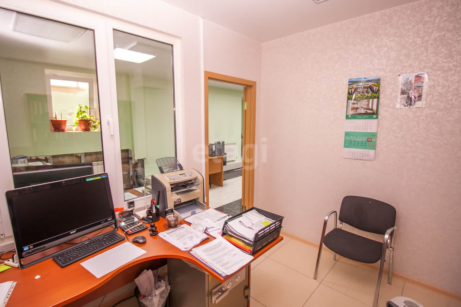 Продажа коммерческой недвижимости, 56м <sup>2</sup>, Южно-Сахалинск, Сахалинская область,  Южно-Сахалинск