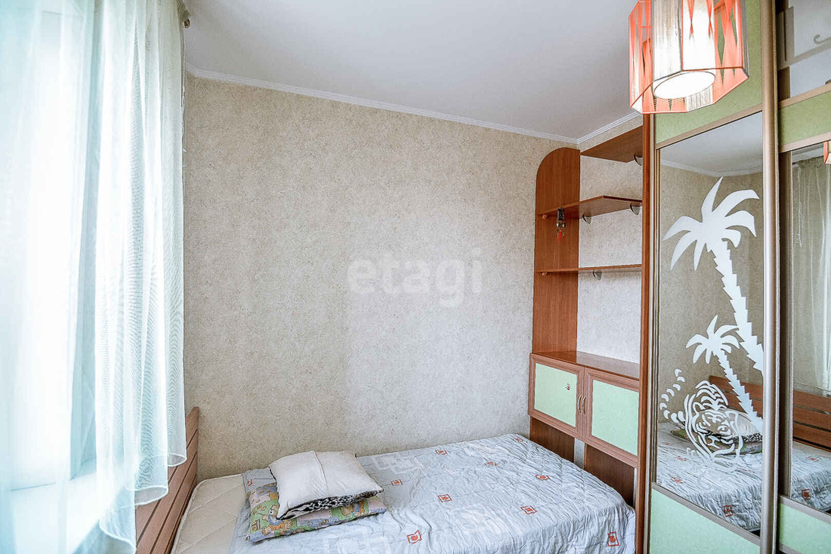 Продажа 4-комнатной квартиры, Южно-Сахалинск, Сахалинская область,  Южно-Сахалинск