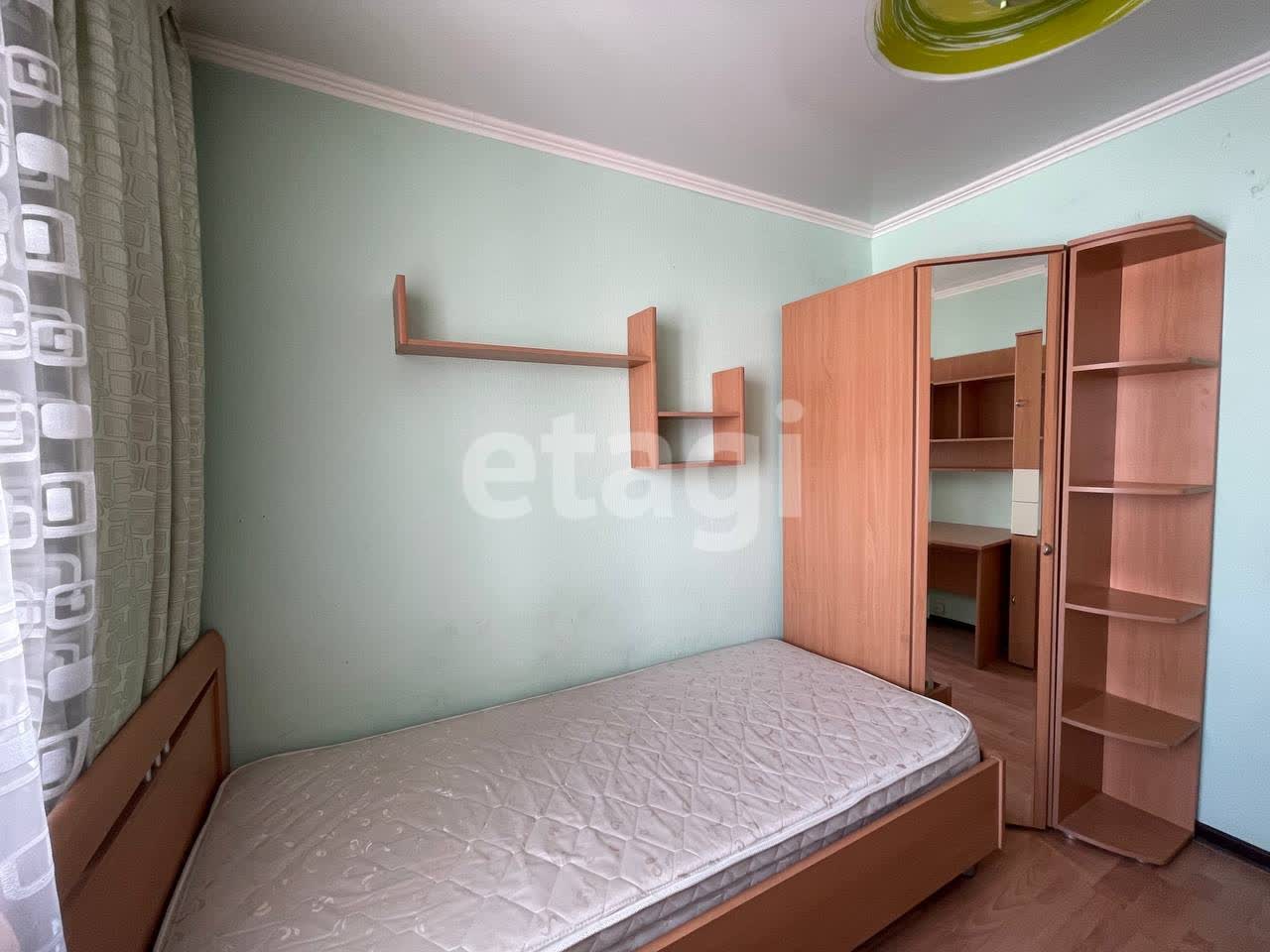 Продажа 4-комнатной квартиры, Улан-Удэ, Республика Бурятия,  Улан-Удэ