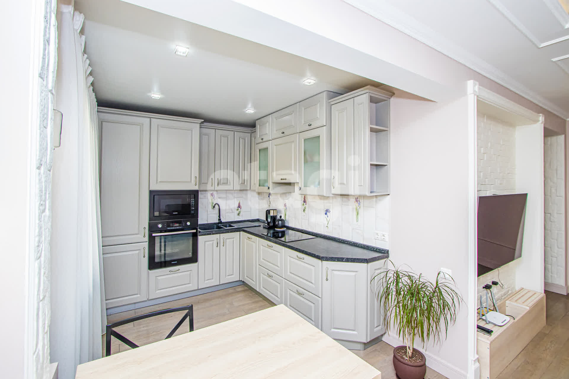 Продажа 3-комнатной квартиры, Улан-Удэ, Республика Бурятия,  Улан-Удэ