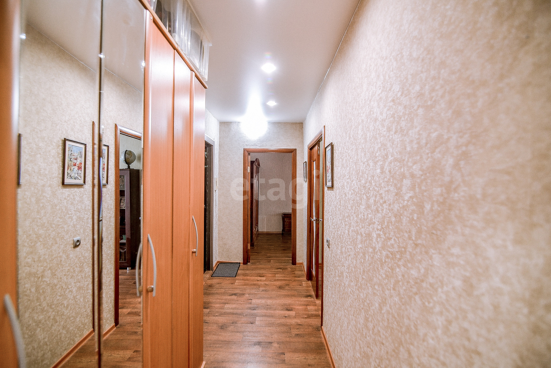 Продажа 2-комнатной квартиры, Южно-Сахалинск, Сахалинская область,  Южно-Сахалинск