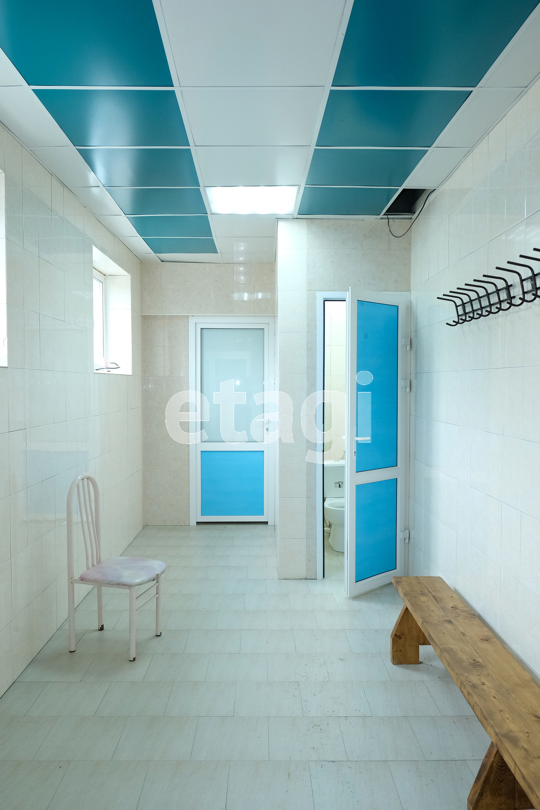 Аренда коммерческой недвижимости, 330м <sup>2</sup>, Южно-Сахалинск, Сахалинская область,  Южно-Сахалинск