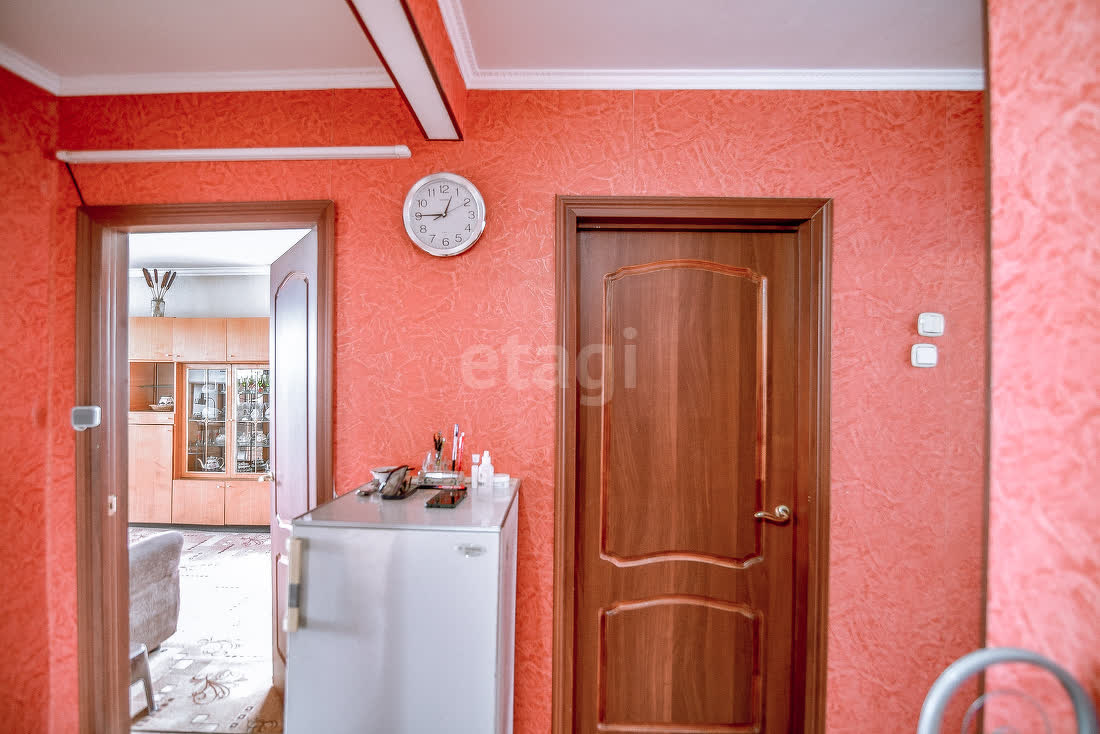 Продажа 3-комнатной квартиры, Южно-Сахалинск, Сахалинская область,  Южно-Сахалинск