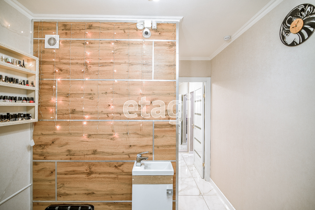 Продажа коммерческой недвижимости, 47м <sup>2</sup>, Южно-Сахалинск, Сахалинская область,  Южно-Сахалинск