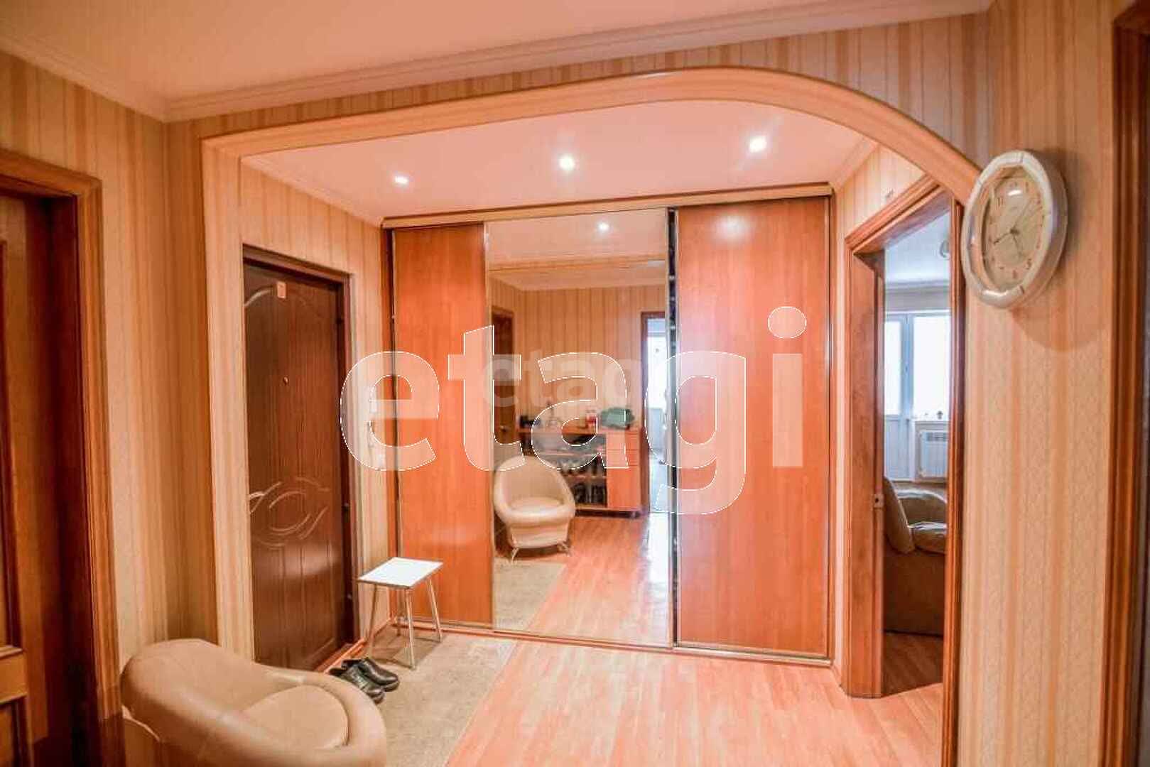 Продажа 4-комнатной квартиры, Южно-Сахалинск, Сахалинская область,  Южно-Сахалинск