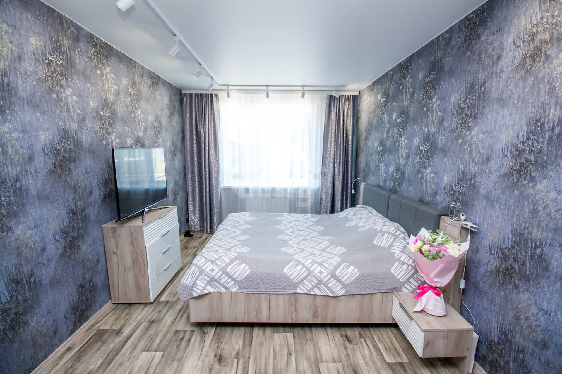 Продажа 3-комнатной квартиры, Южно-Сахалинск, Сахалинская область,  Южно-Сахалинск