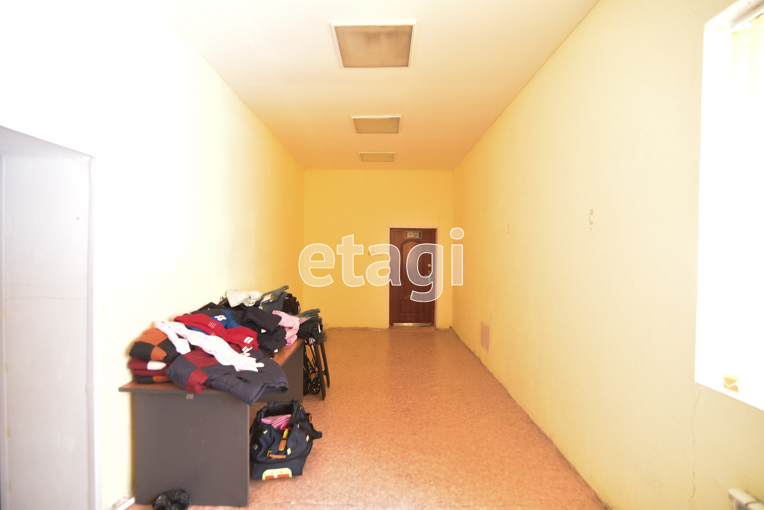 Продажа коммерческой недвижимости, 400м <sup>2</sup>, Южно-Сахалинск, Сахалинская область,  Южно-Сахалинск