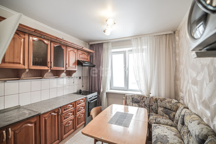 Продажа 3-комнатной квартиры, Южно-Сахалинск, Сахалинская область,  Южно-Сахалинск