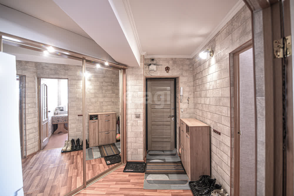 Продажа 3-комнатной квартиры, Южно-Сахалинск, Сахалинская область,  Южно-Сахалинск