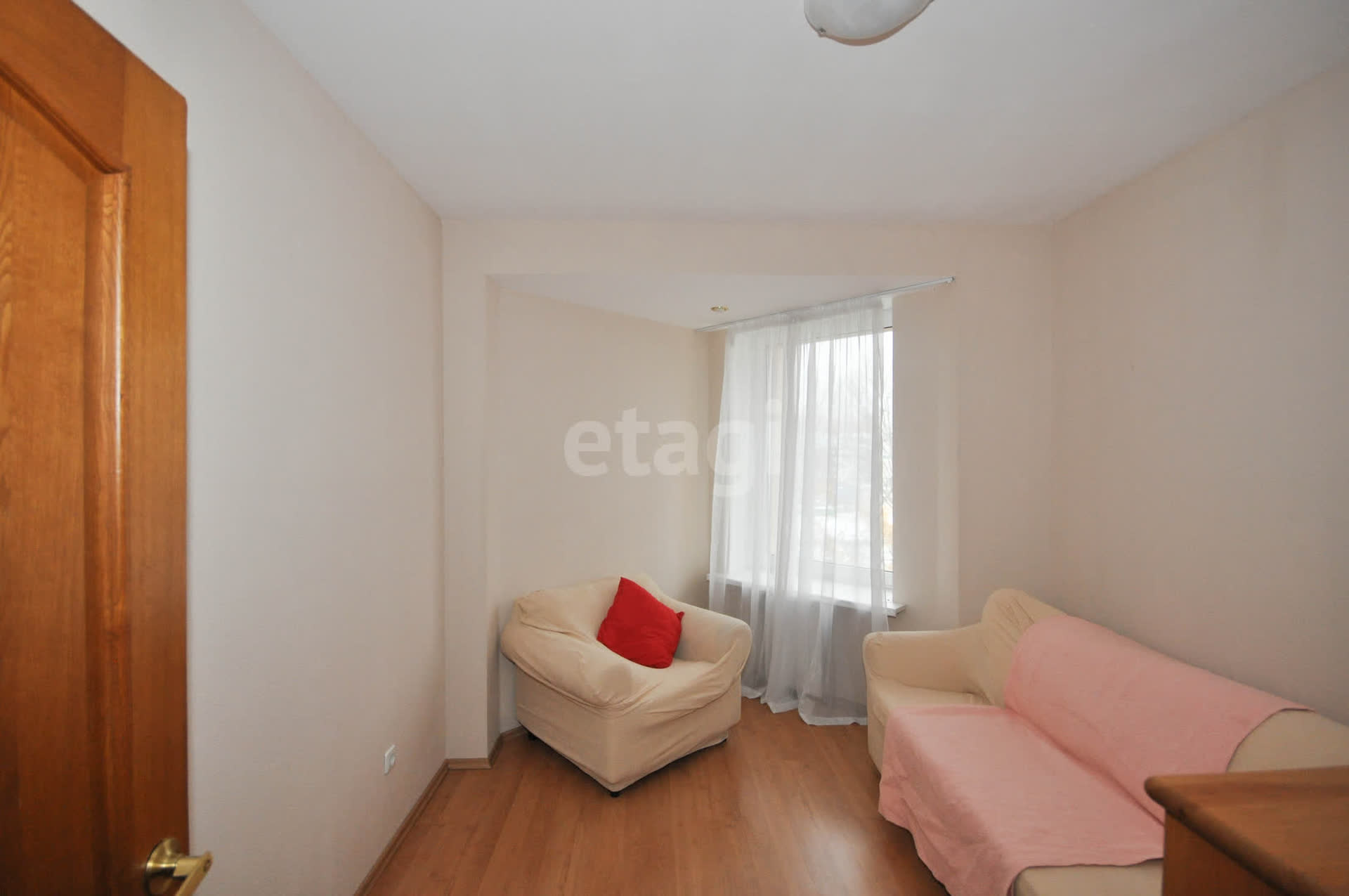 Аренда 3-комнатной квартиры, Южно-Сахалинск, Сахалинская область,  Южно-Сахалинск