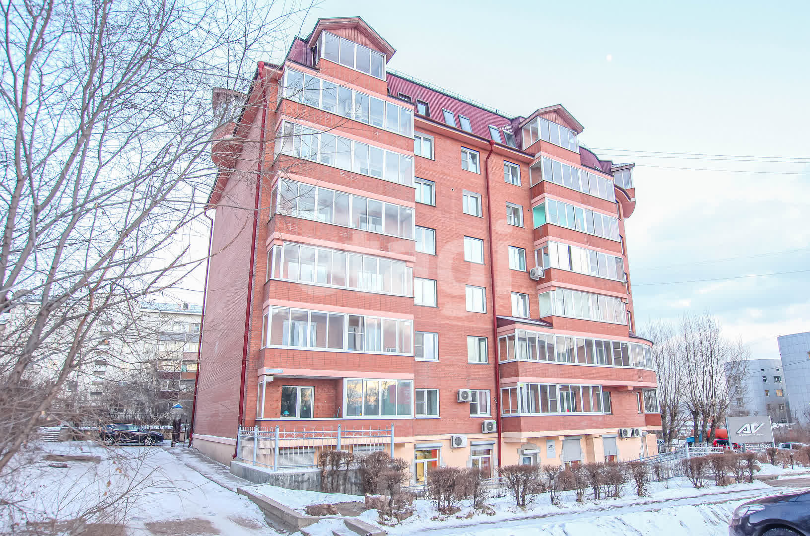 Продажа коммерческой недвижимости, 230м <sup>2</sup>, Улан-Удэ, Бурятия,  Улан-Удэ