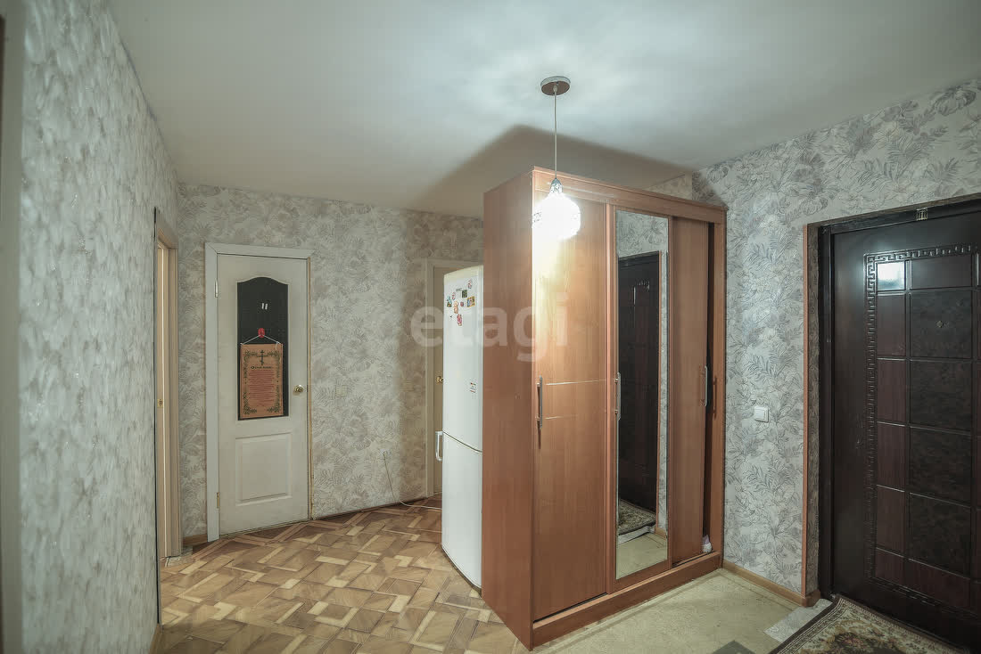 Продажа 2-комнатной квартиры, Южно-Сахалинск, Сахалинская область,  Южно-Сахалинск