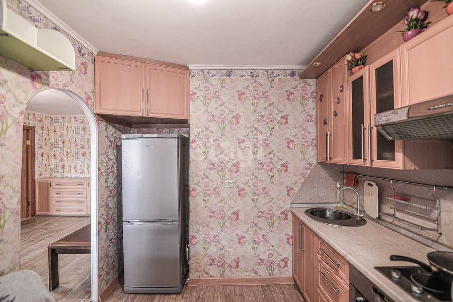 Продажа 2-комнатной квартиры, Южно-Сахалинск, Сахалинская область,  Южно-Сахалинск