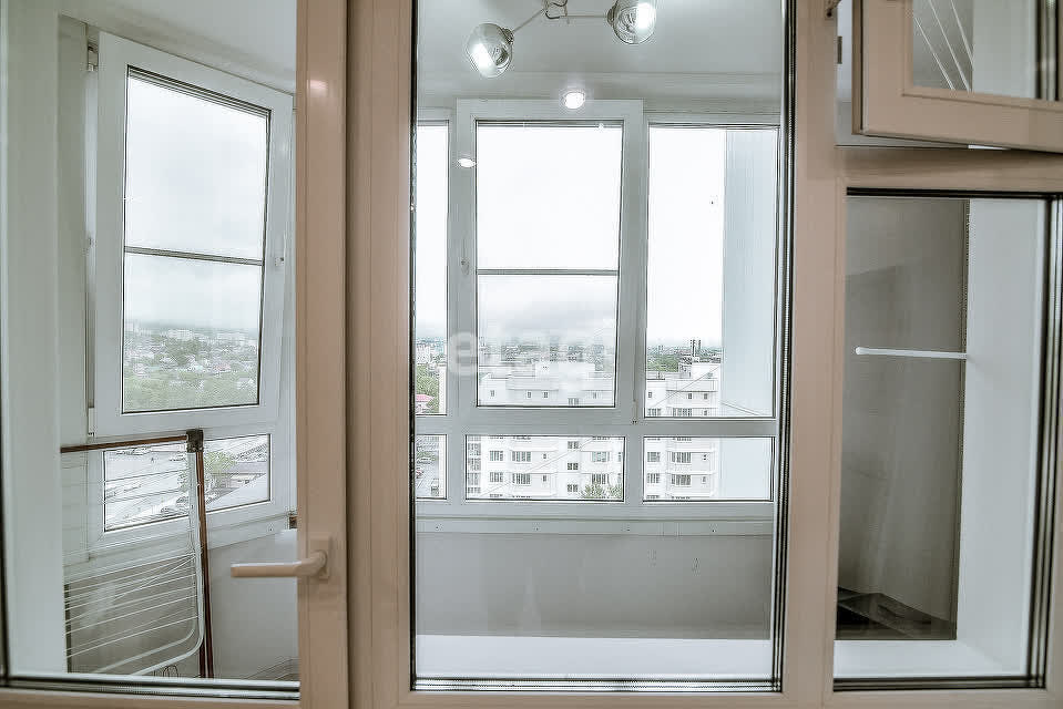 Продажа 2-комнатной квартиры, Южно-Сахалинск, Сахалинская область,  Южно-Сахалинск