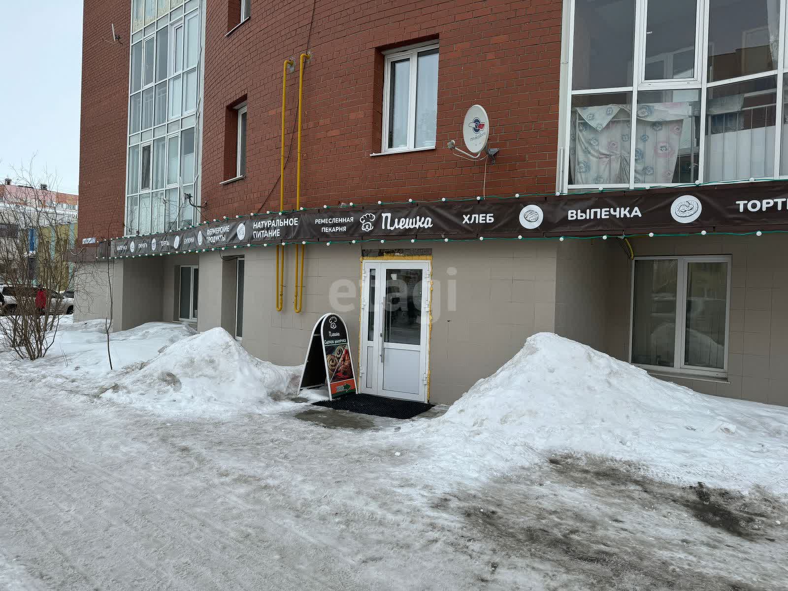 Продажа коммерческой недвижимости, 241м <sup>2</sup>, Новый Уренгой, Ямало-Ненецкий АО,  Новый Уренгой