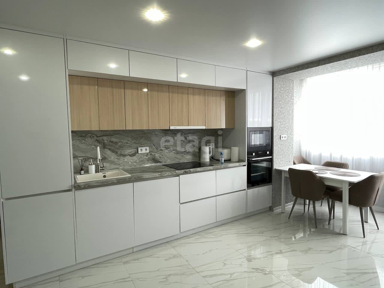 Продажа 3-комнатной квартиры, Южно-Сахалинск, Сахалинская область,  Южно-Сахалинск