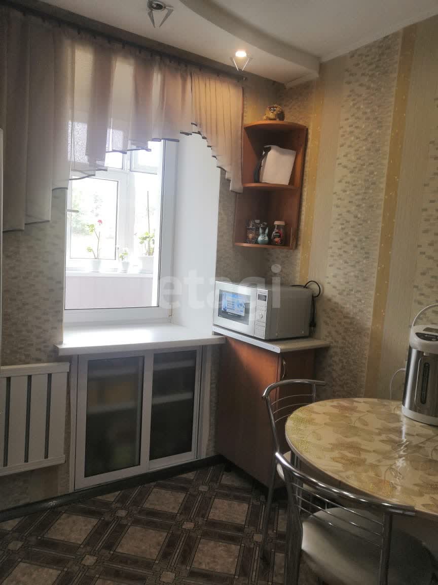 Продажа 4-комнатной квартиры, Амурск, Комсомольский пр-т,  55