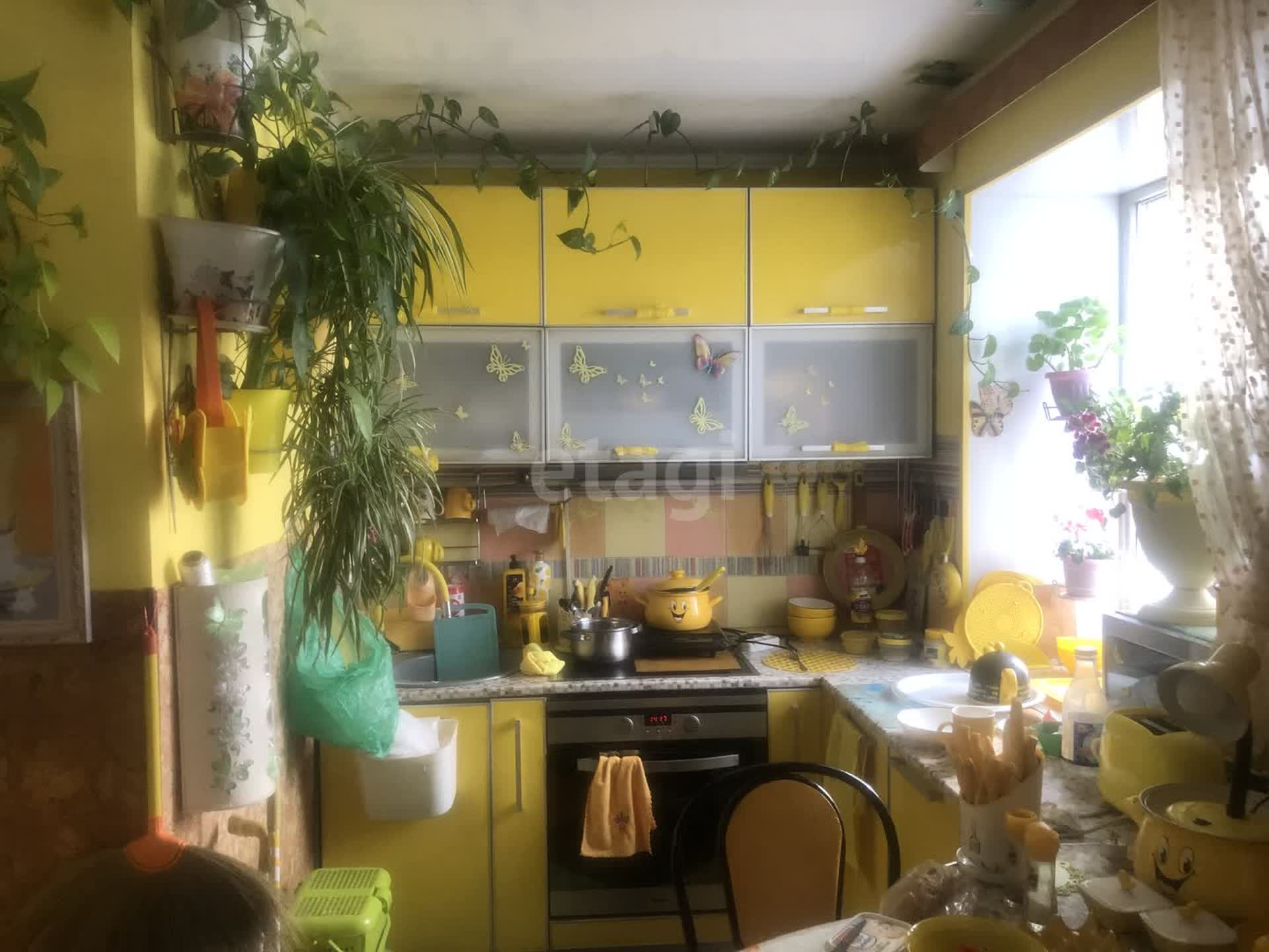 Продажа 3-комнатной квартиры, Улан-Удэ, Республика Бурятия,  Улан-Удэ