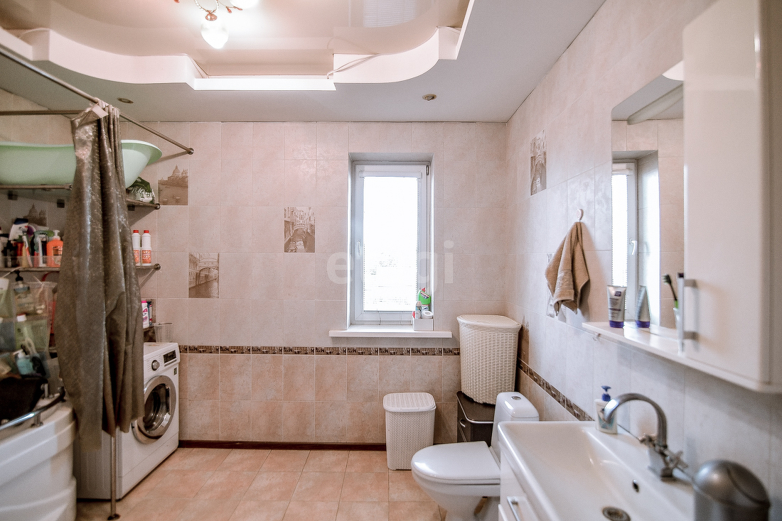 Продажа дома, 330м <sup>2</sup>, 10 сот., Южно-Сахалинск, Сахалинская область,  