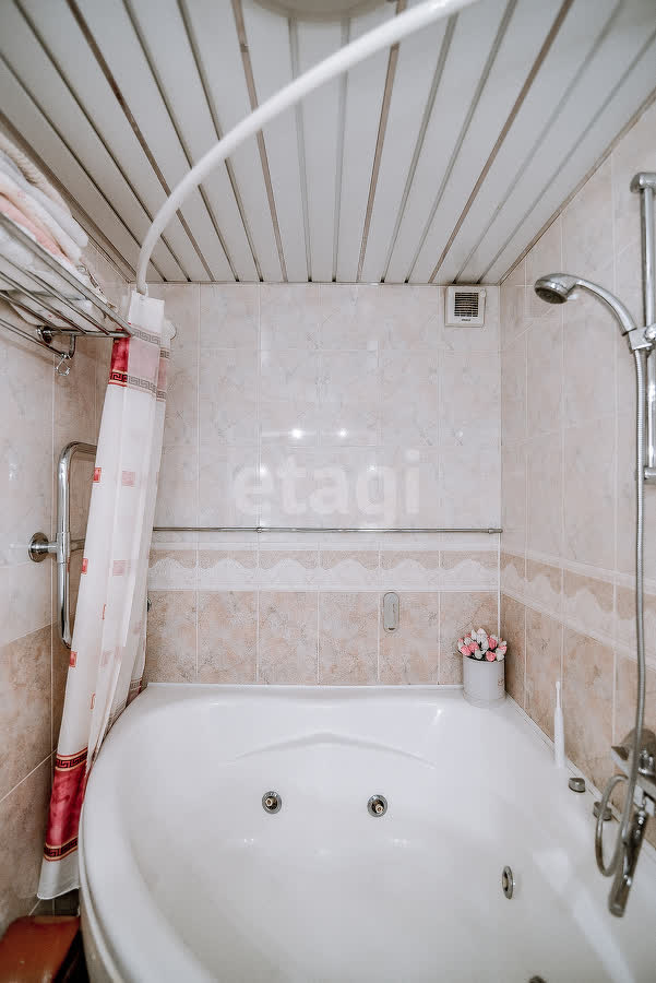 Продажа 3-комнатной квартиры, Южно-Сахалинск, Сахалинская область,  Южно-Сахалинск