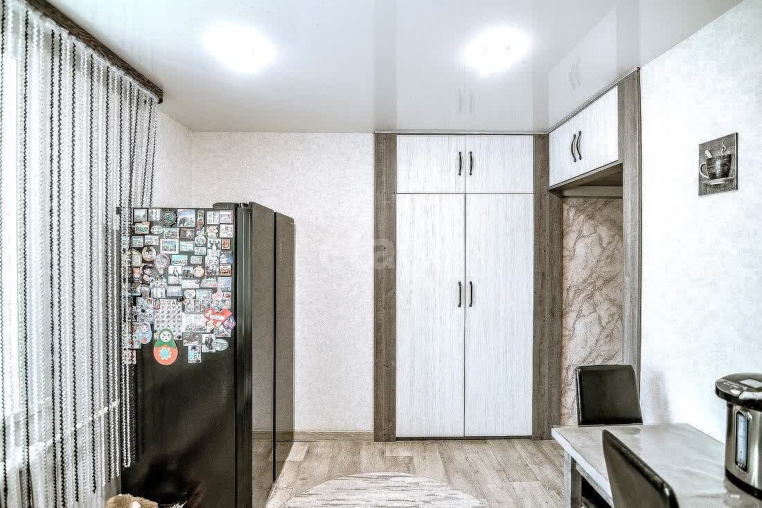 Продажа 3-комнатной квартиры, Южно-Сахалинск, Сахалинская область,  Южно-Сахалинск