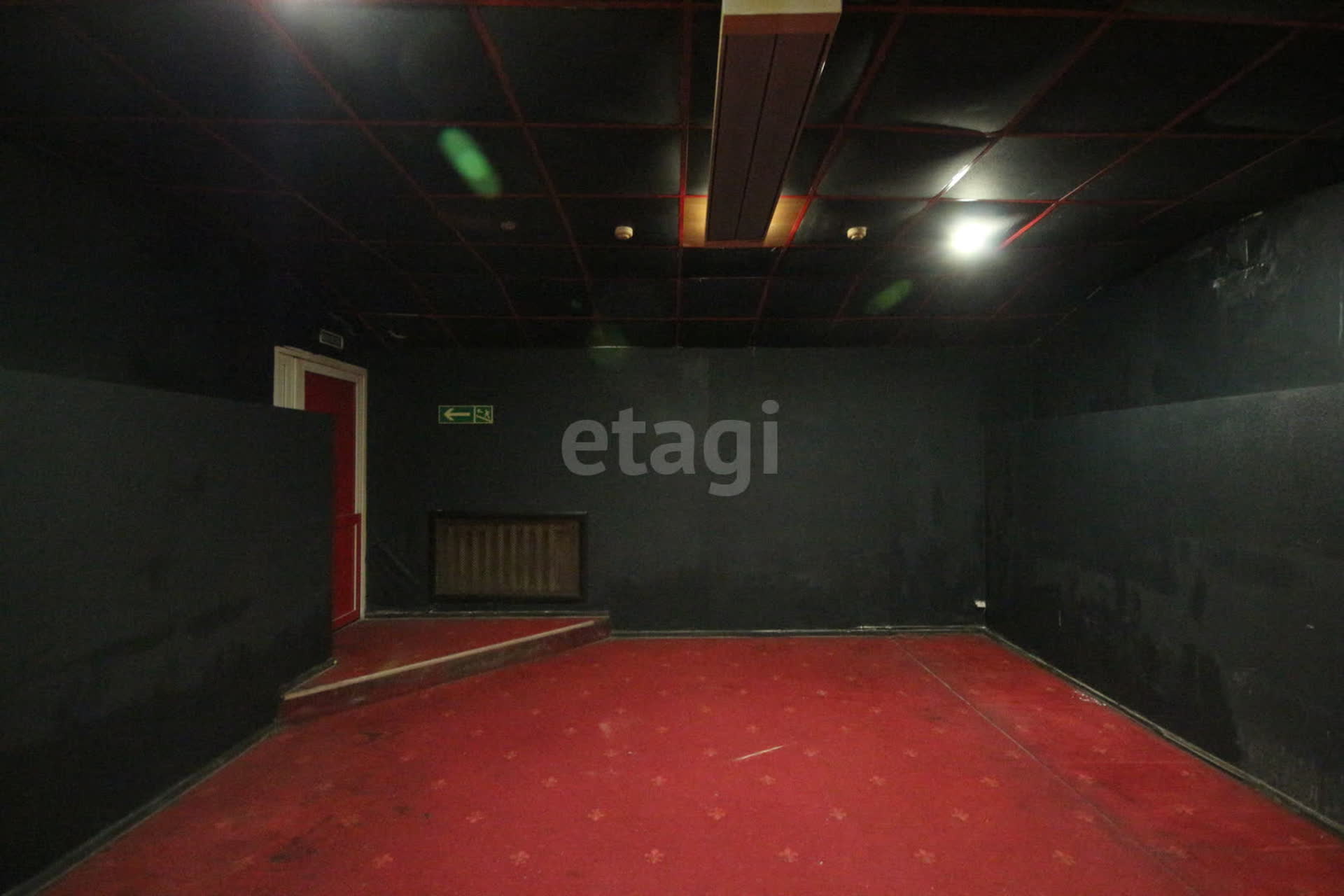 Аренда коммерческой недвижимости, 320м <sup>2</sup>, Новый Уренгой, Ямало-Ненецкий АО,  Новый Уренгой