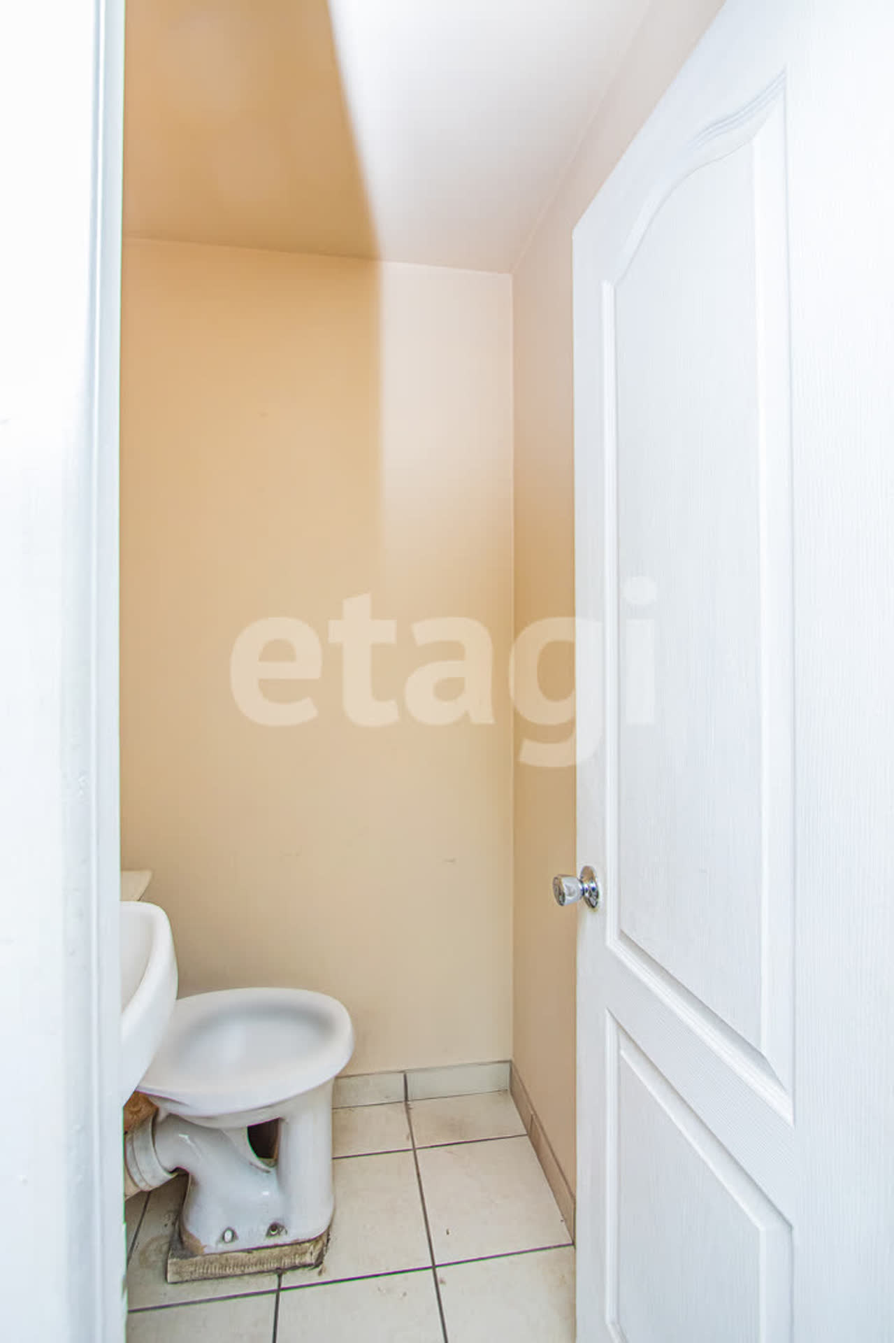 Продажа коммерческой недвижимости, 42м <sup>2</sup>, Улан-Удэ, Бурятия,  Улан-Удэ