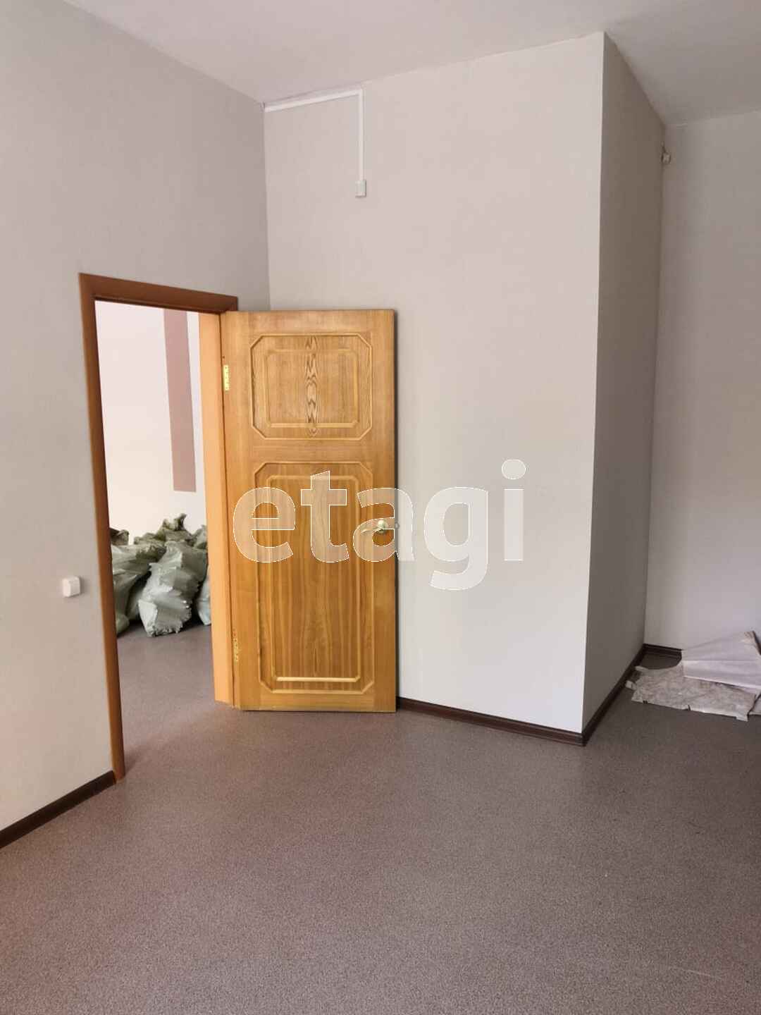 Продажа коммерческой недвижимости, 495м <sup>2</sup>, Южно-Сахалинск, Сахалинская область,  Южно-Сахалинск