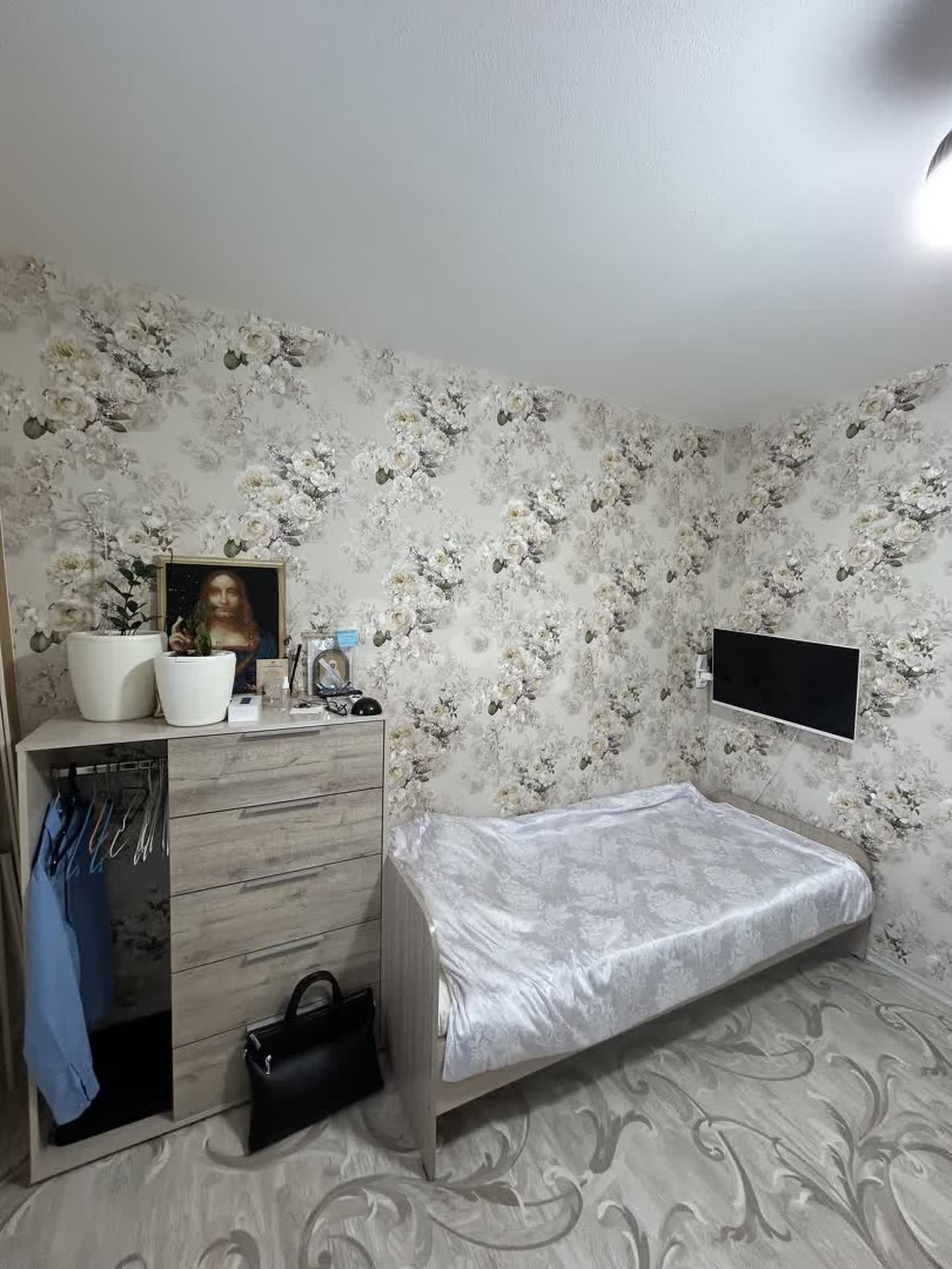 Продажа 2-комнатной квартиры, Южно-Сахалинск, Сахалинская область,  Южно-Сахалинск