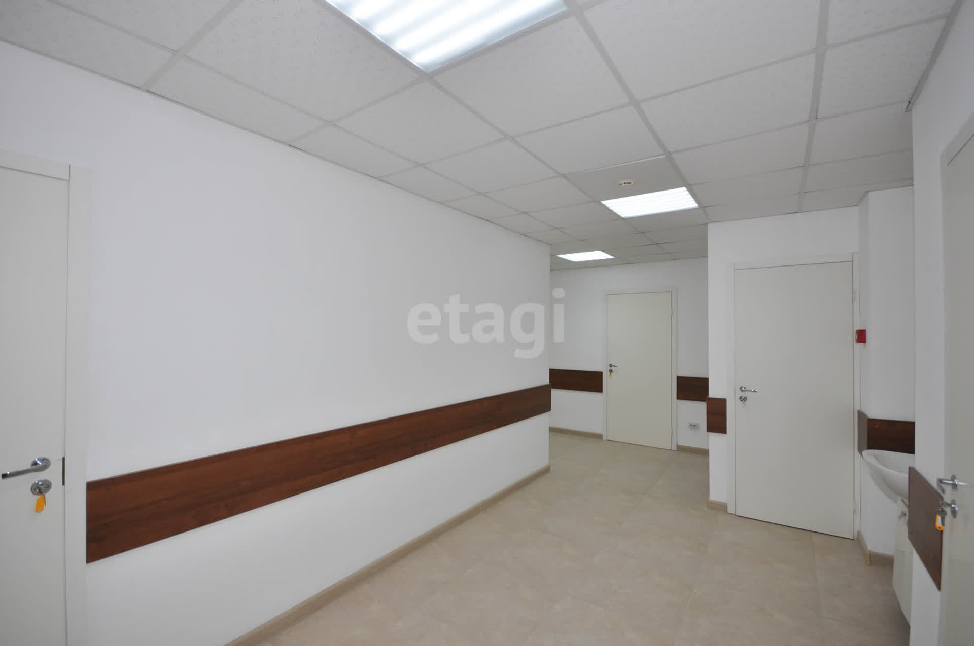 Аренда коммерческой недвижимости, 350м <sup>2</sup>, Южно-Сахалинск, Сахалинская область,  Южно-Сахалинск